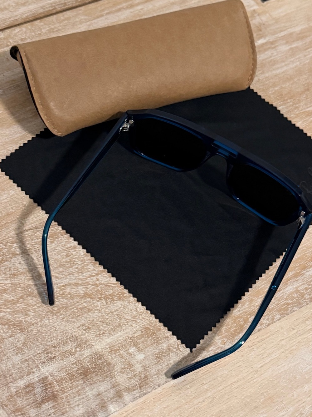 Ray-Ban Acetate Sunnies - Picture 7 of 11